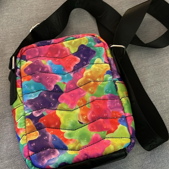 NWOT BETSEY JOHNSON  Yummy Gummy Bear Nylon Multicolor Nylon Quilt Crossbody bag - Picture 4 of 7